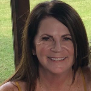 Meet your Posher, Carolyn